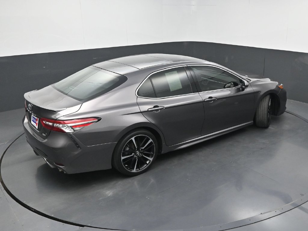 Used 2018 Toyota Camry XSE FWD image 31