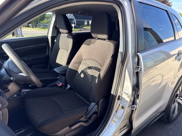Used 2024 Mitsubishi Outlander Sport ES AWD/4WD image 13