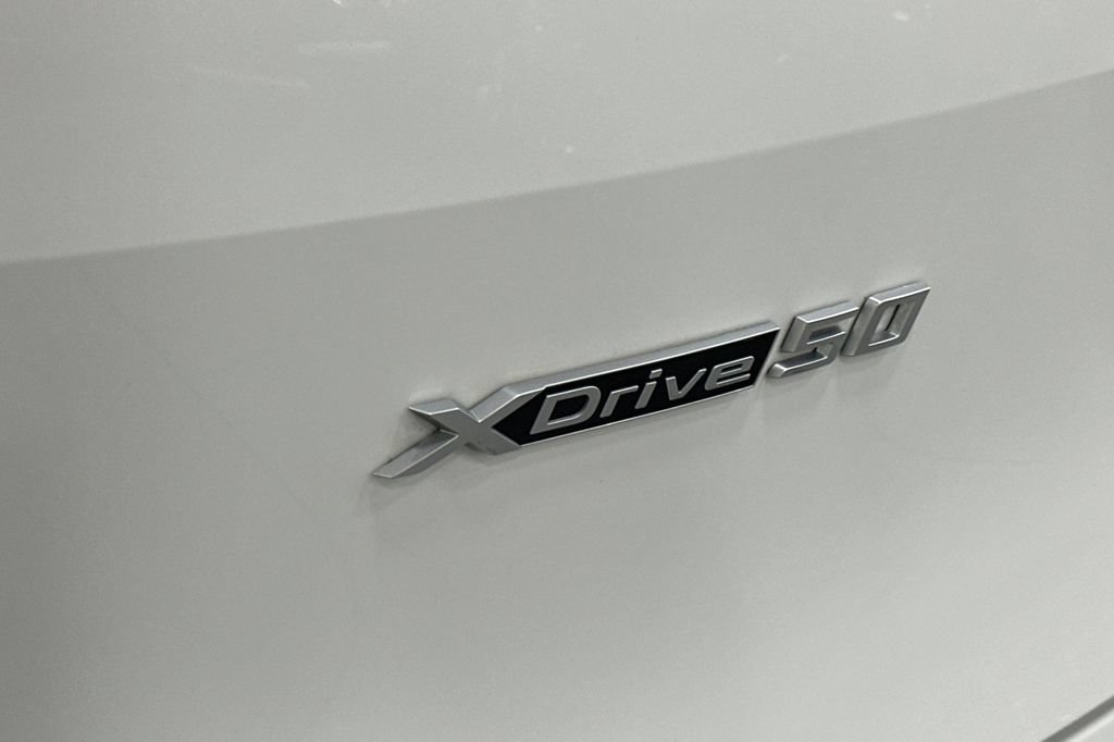 Used 2023 BMW iX xDrive50 w/ Convenience Package AWD/4WD image 35