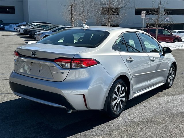 Certified 2022 Toyota Corolla LE image 4