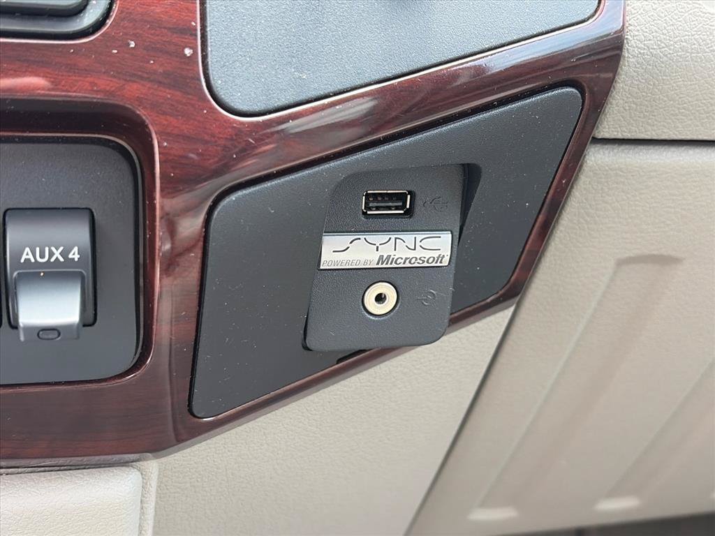 Used 2010 Ford F350 2WD Crew Cab Super Duty image 19