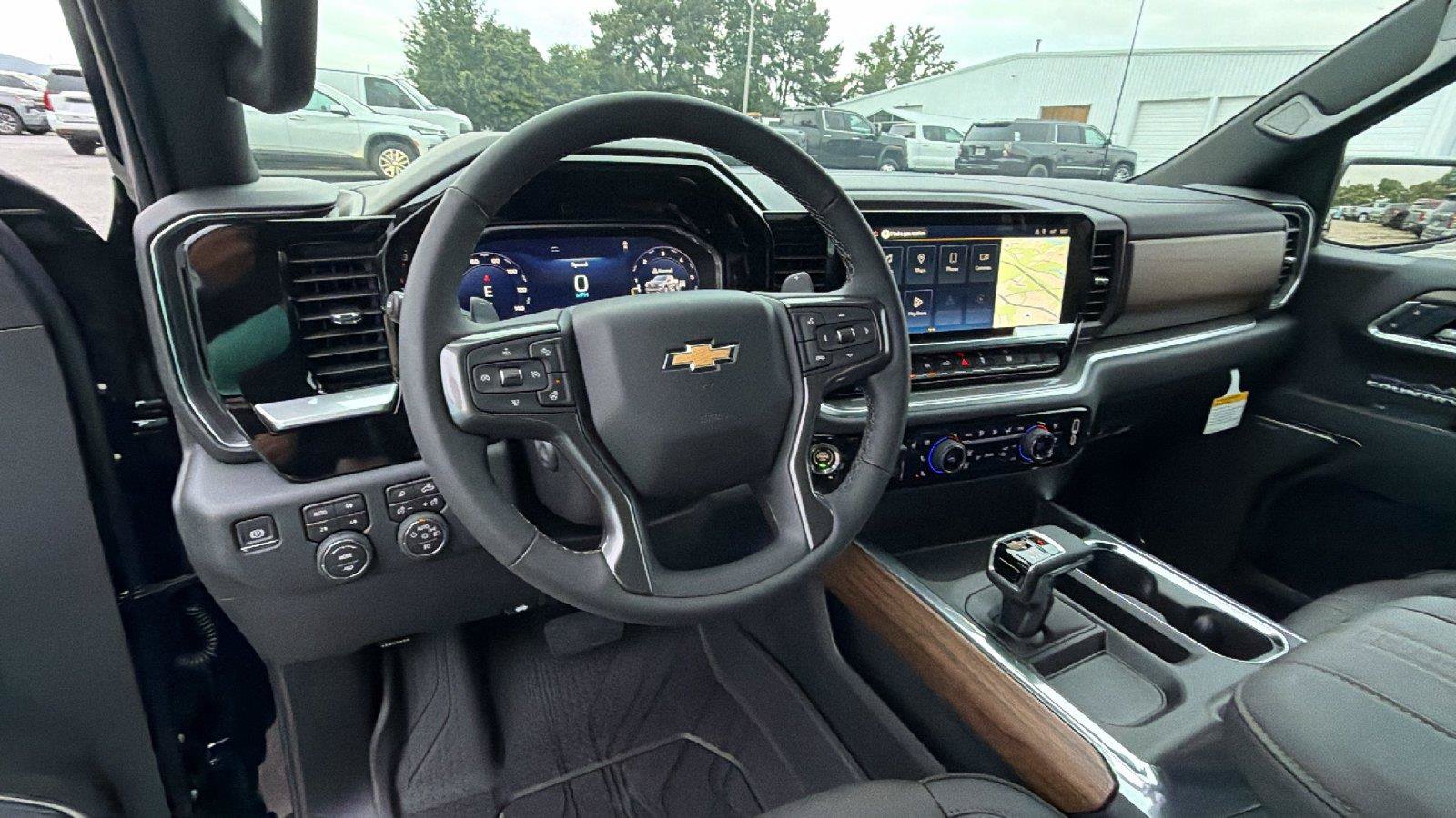 New 2026 Chevrolet Silverado 1500 High Country w/ High Country Premium Package AWD/4WD image 21