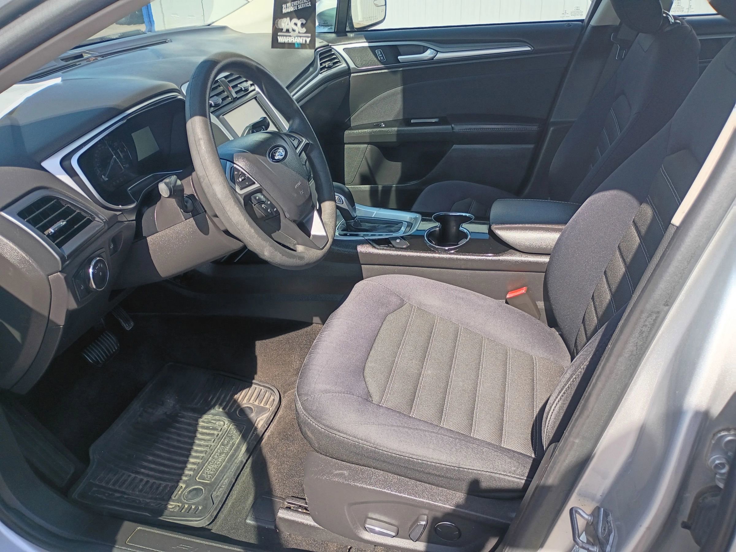 Used 2014 Ford Fusion SE image 10