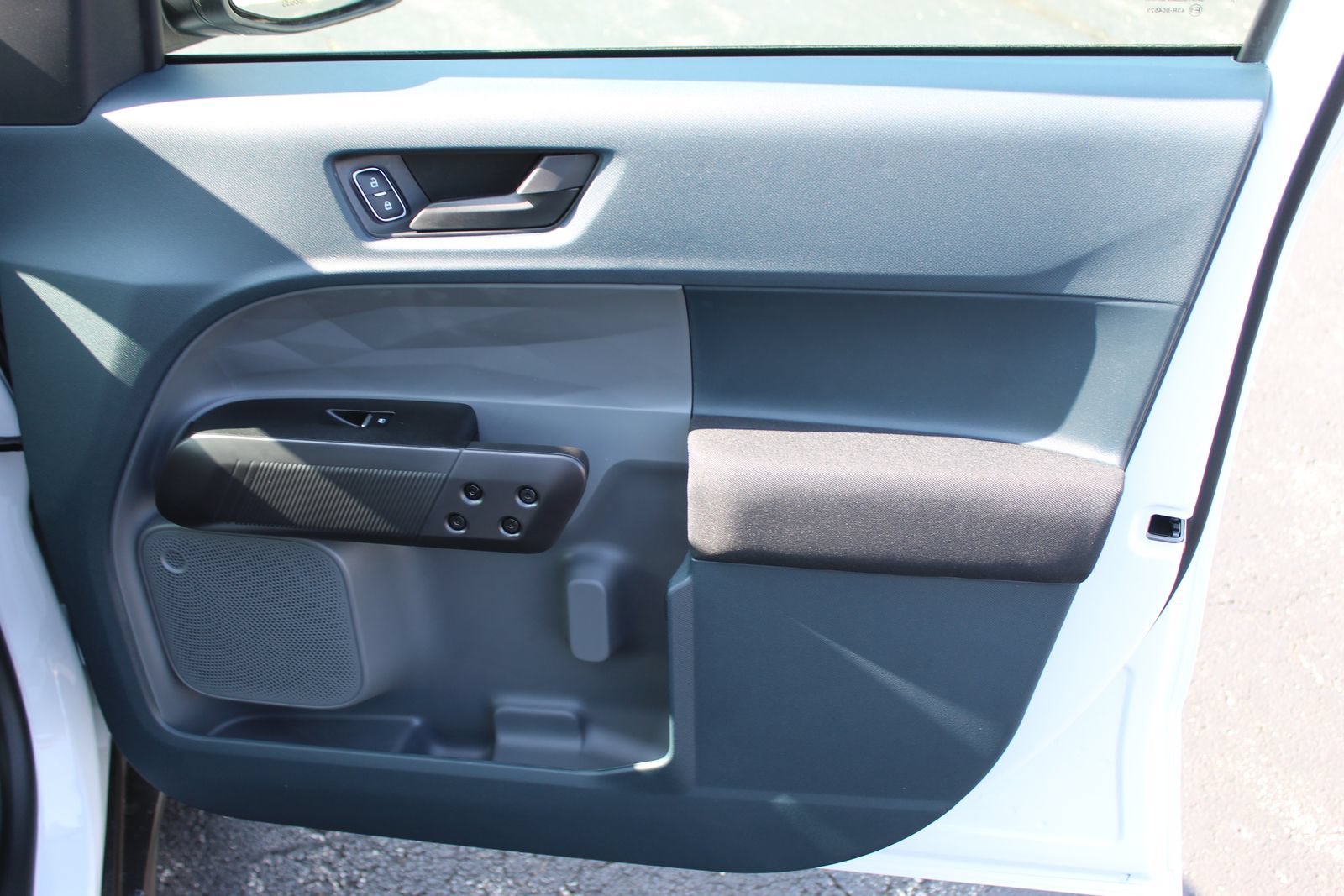 New 2025 Ford Maverick XL FWD image 11