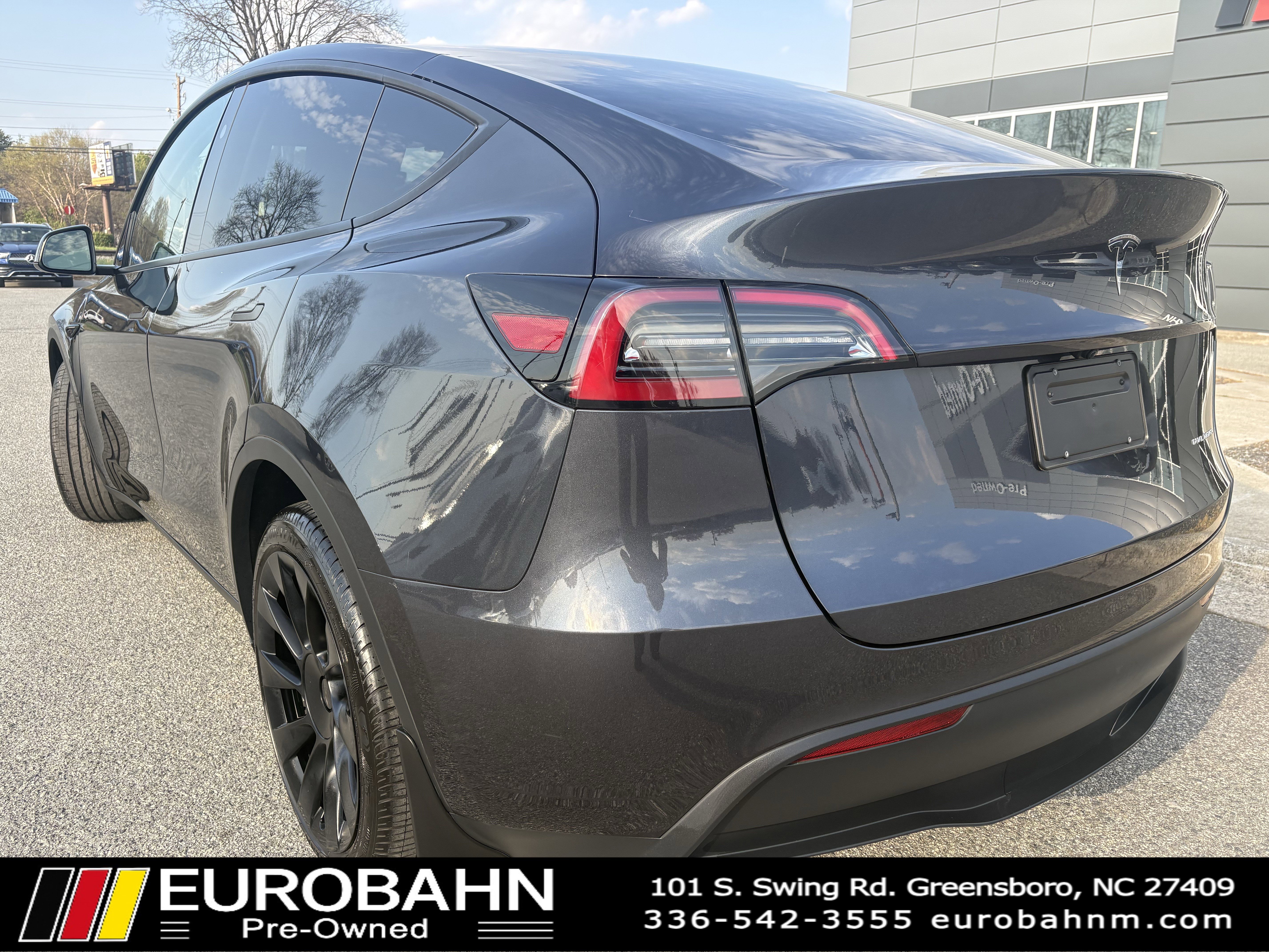 Used 2024 Tesla Model Y Long Range image 3