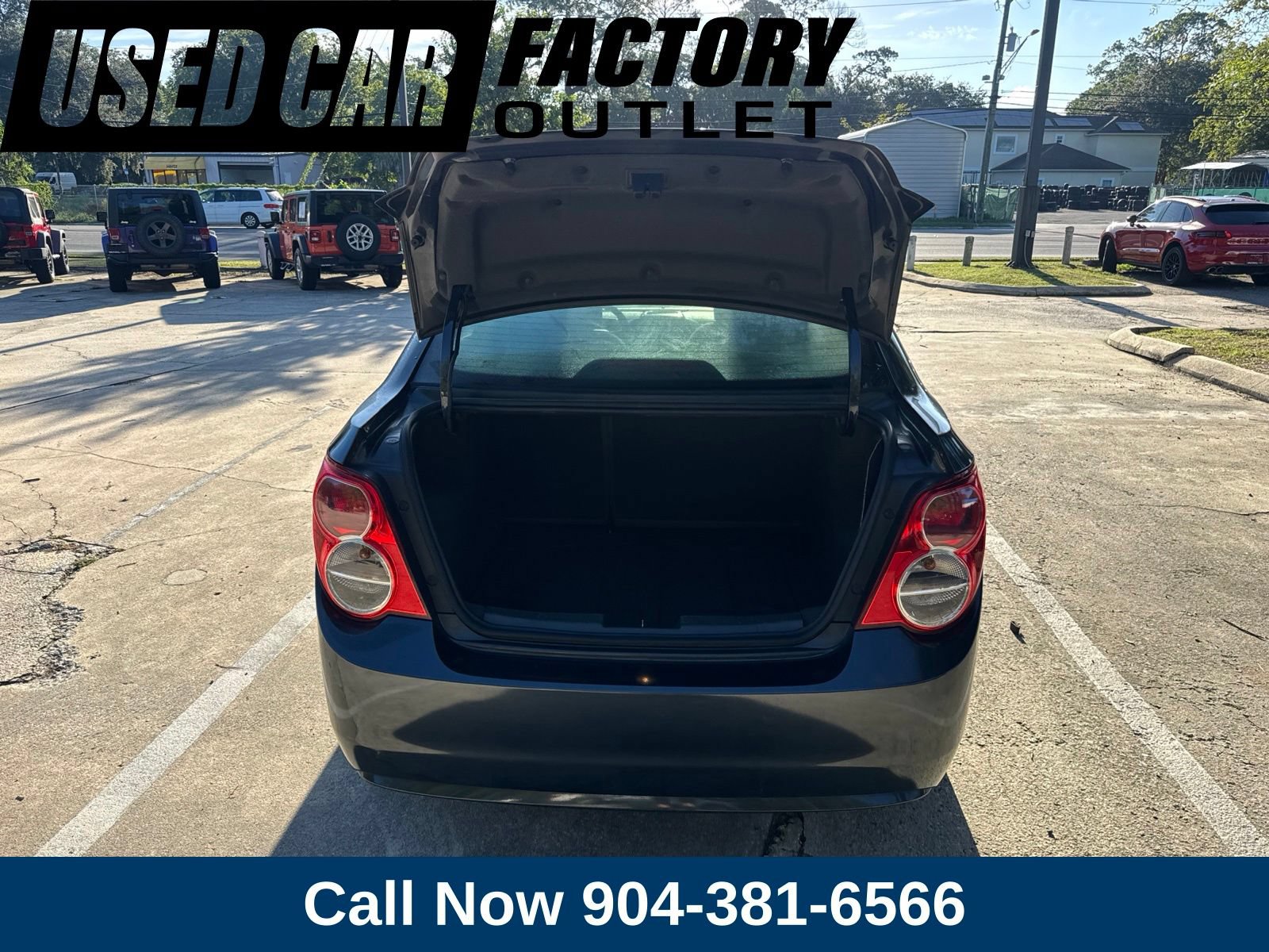 Used 2015 Chevrolet Sonic LT FWD image 8