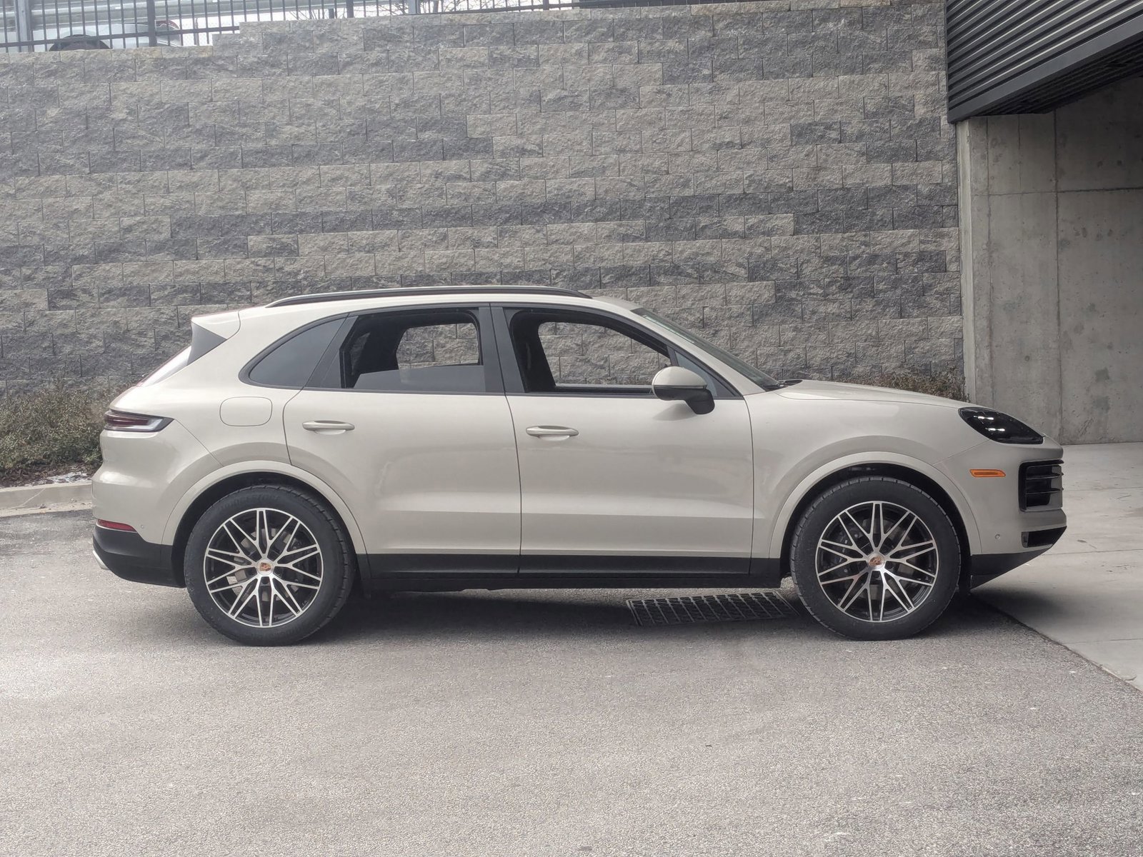 New 2026 Porsche Cayenne image 8