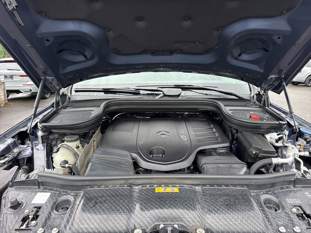 Used 2025 Mercedes-Benz GLS 450 4MATIC image 29