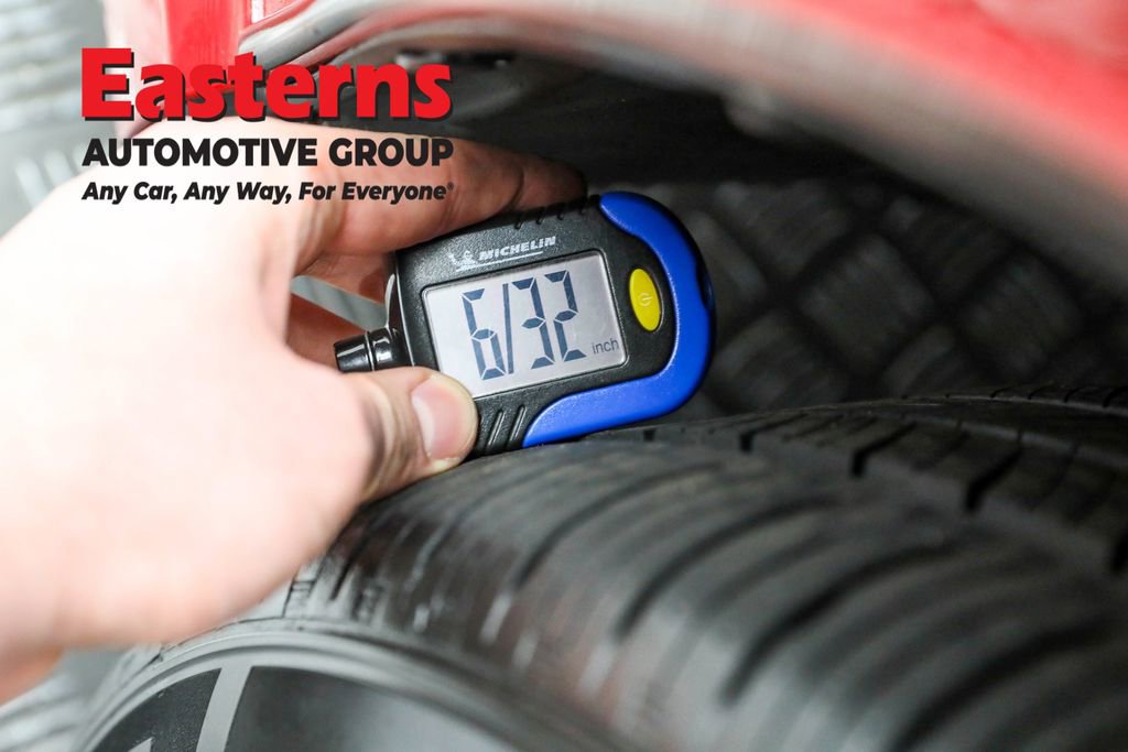 Used 2021 Toyota Camry SE w/ Cold Weather Package image 27