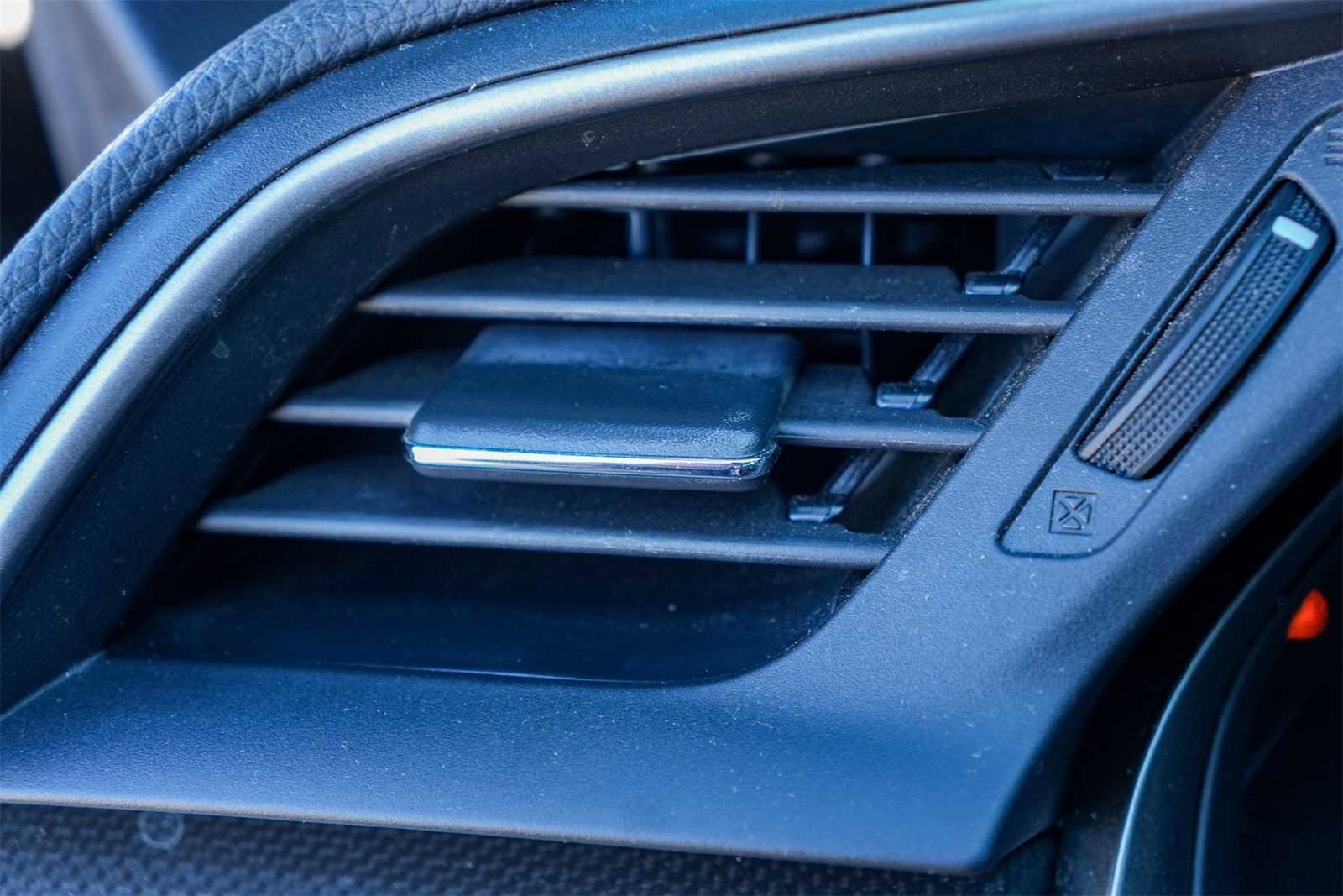 Used 2018 Honda Civic EX-L image 28