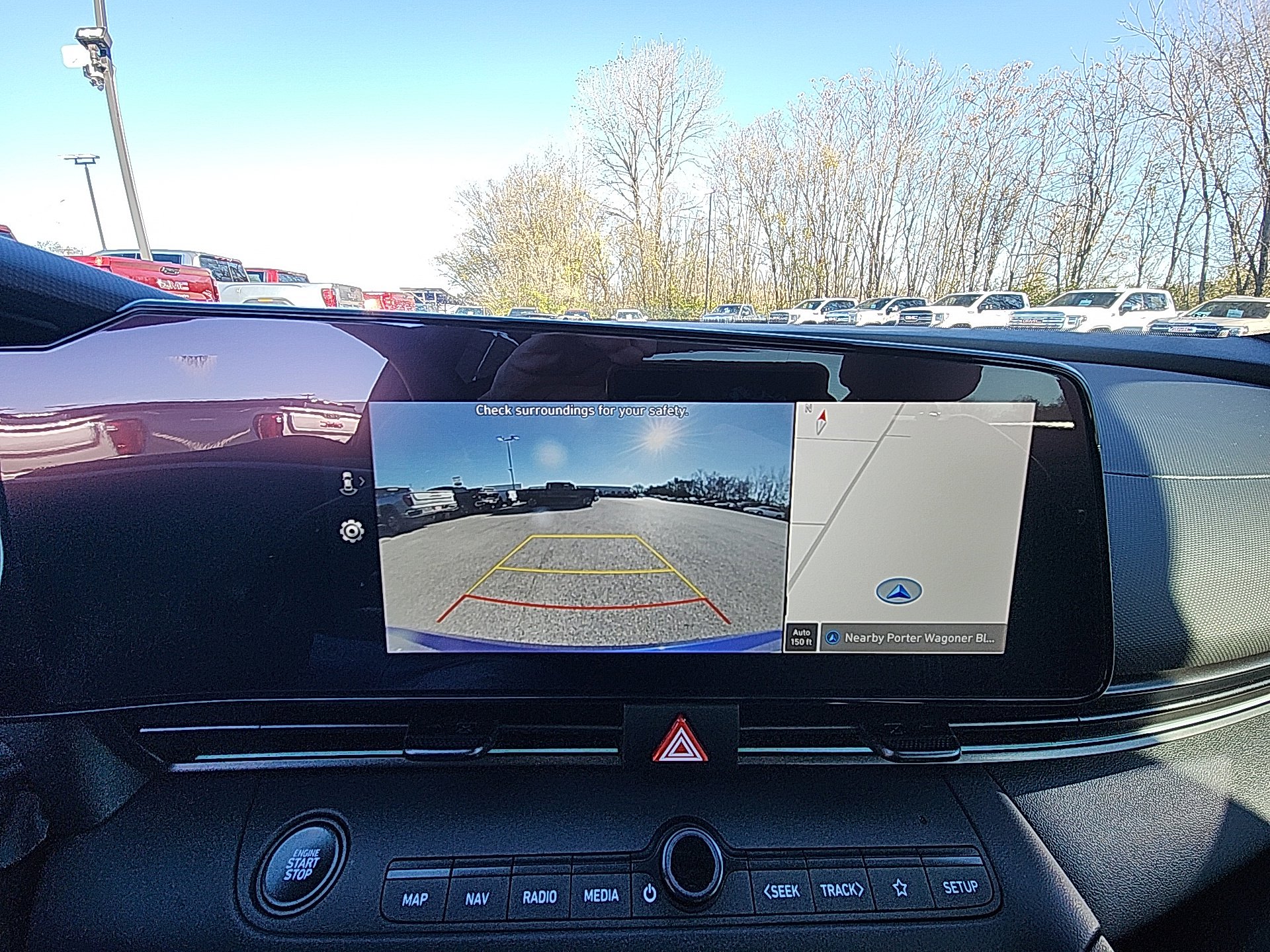 Used 2025 Hyundai Elantra SEL w/ Cargo Package image 22