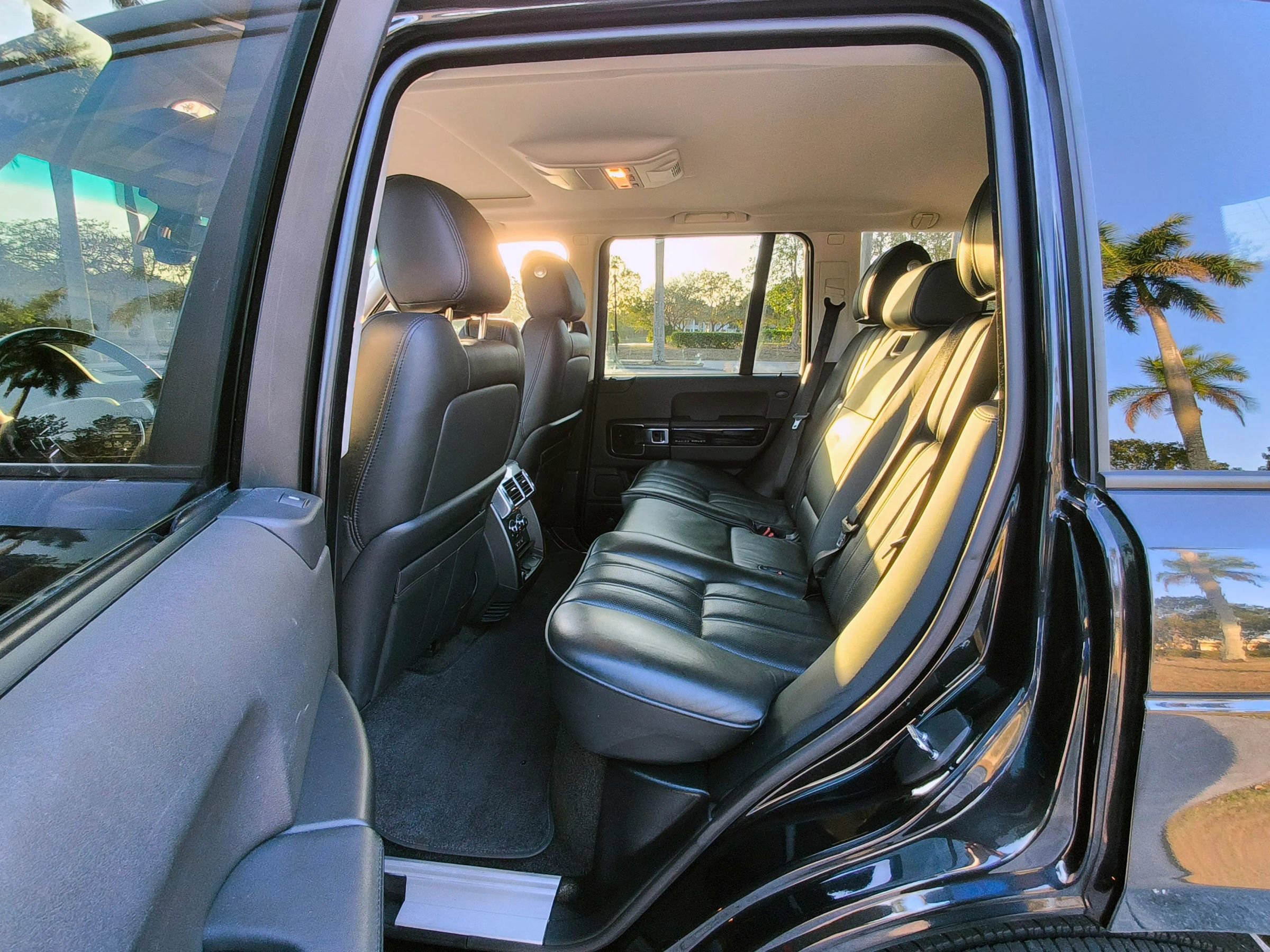 Used 2012 Land Rover Range Rover Supercharged image 32