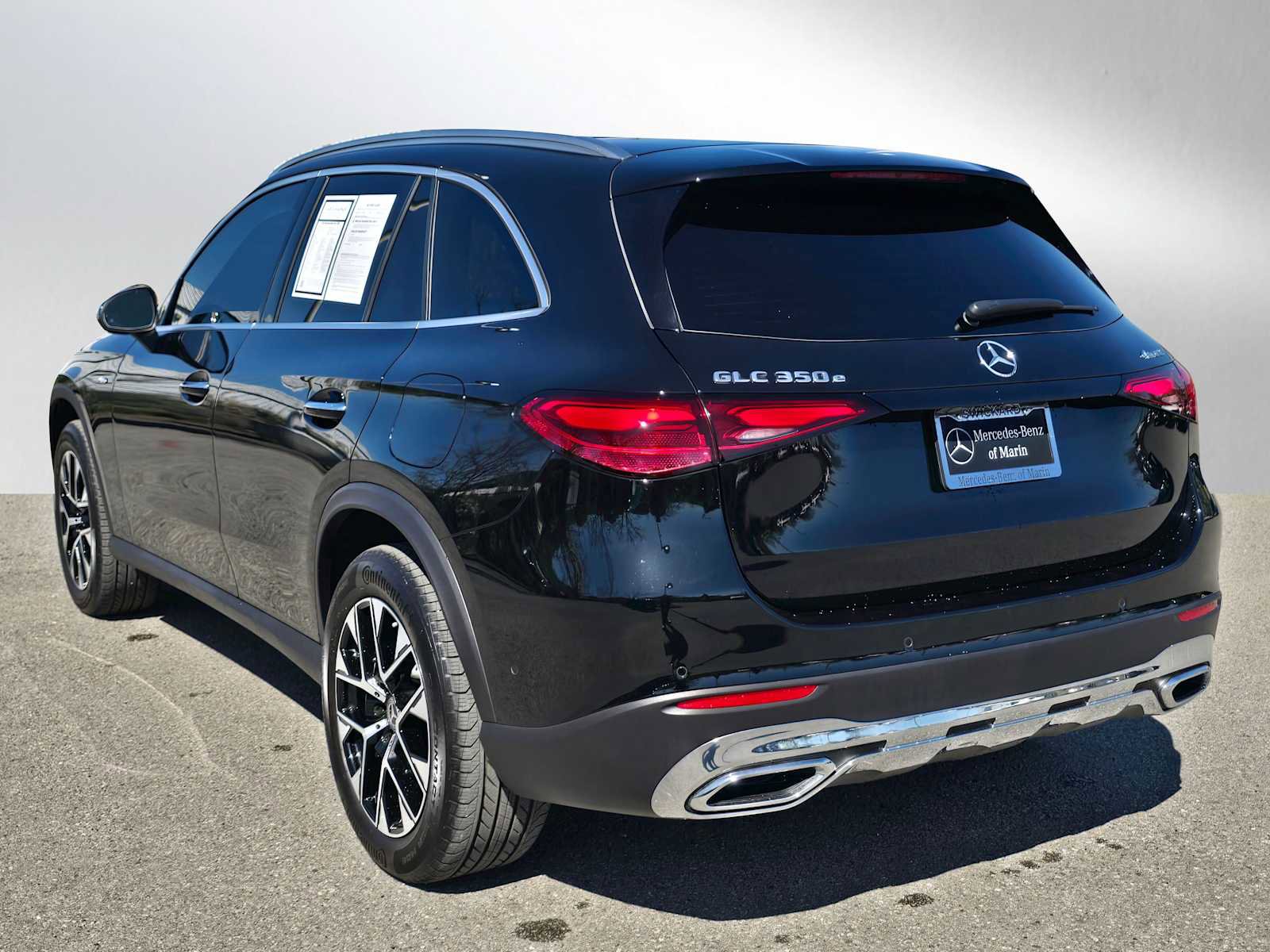 Used 2025 Mercedes-Benz GLC 350e 4MATIC image 5