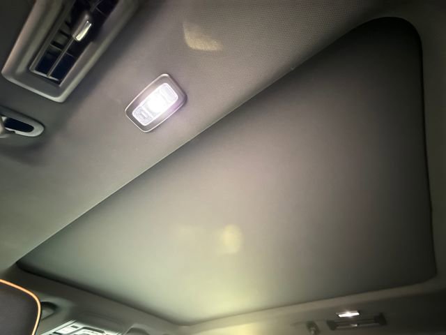 Used 2022 GMC Yukon AT4 image 18