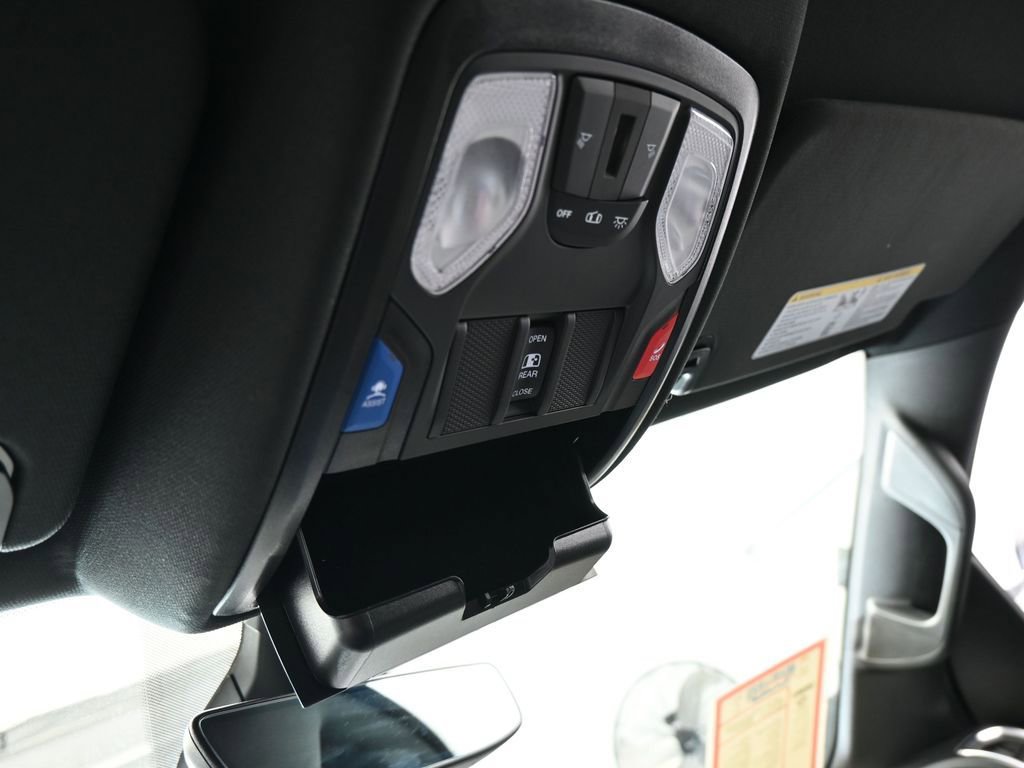 Used 2024 RAM 1500 Big Horn image 32