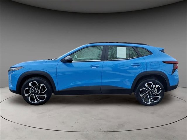 Used 2024 Chevrolet Trax RS image 2