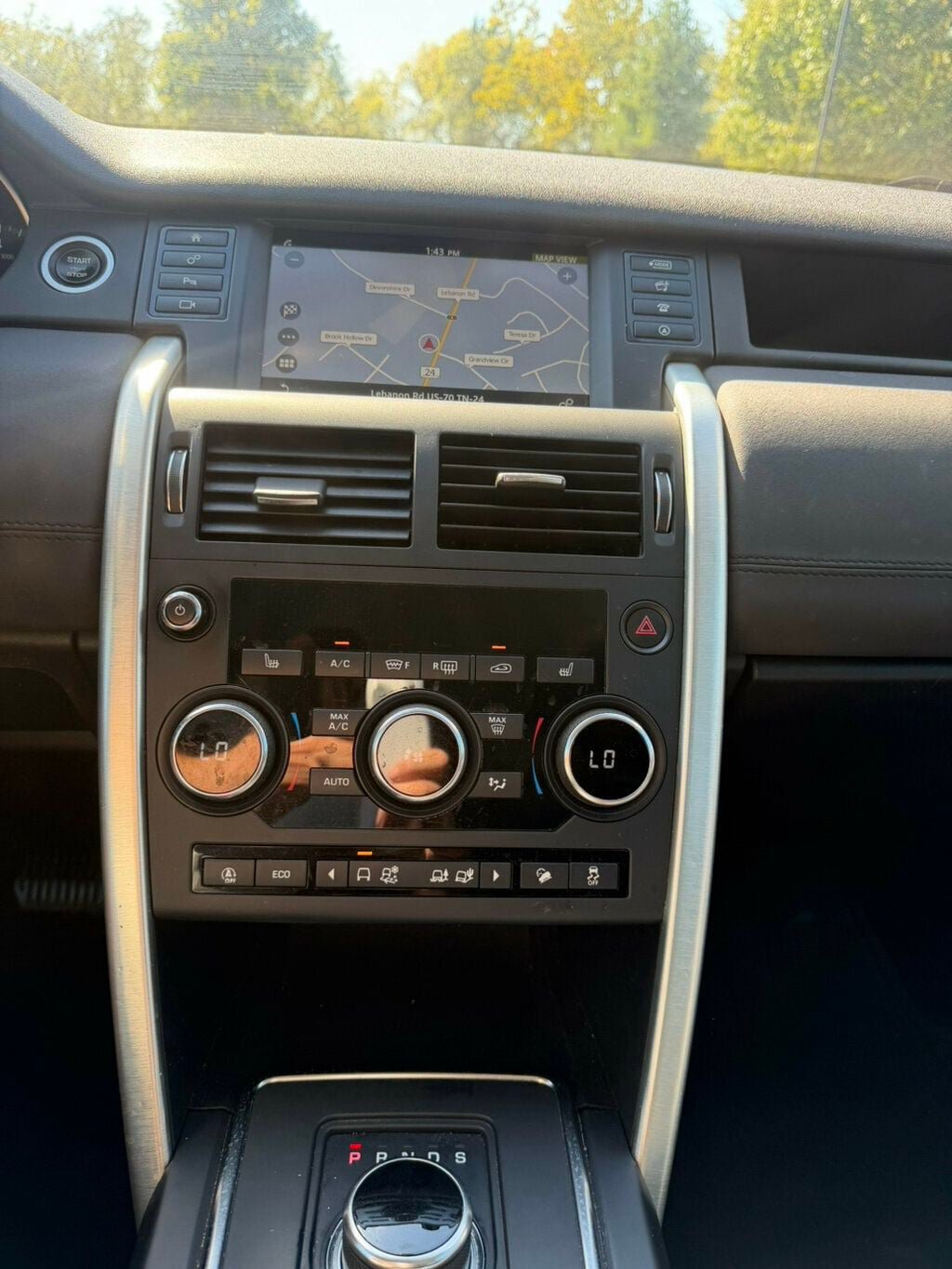 Used 2019 Land Rover Discovery Sport SE AWD/4WD image 21