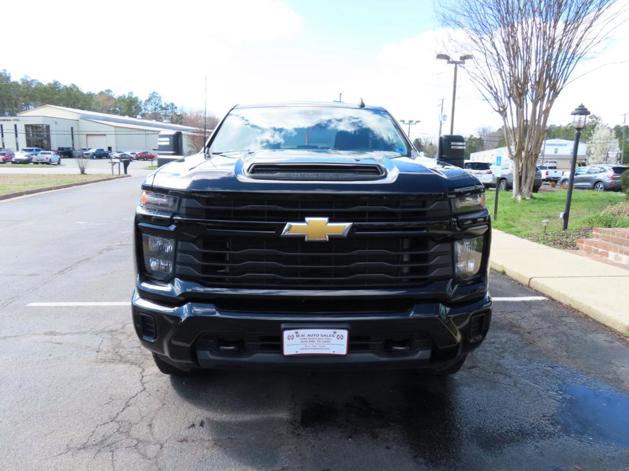Used 2024 Chevrolet Silverado 2500 Custom w/ Z71 Off-Road Package AWD/4WD image 14