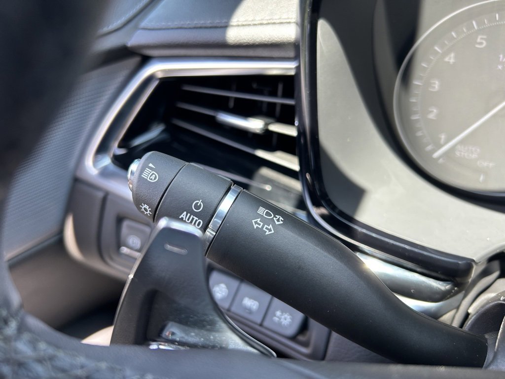 Used 2024 Cadillac XT6 Sport w/ Technology Package image 58