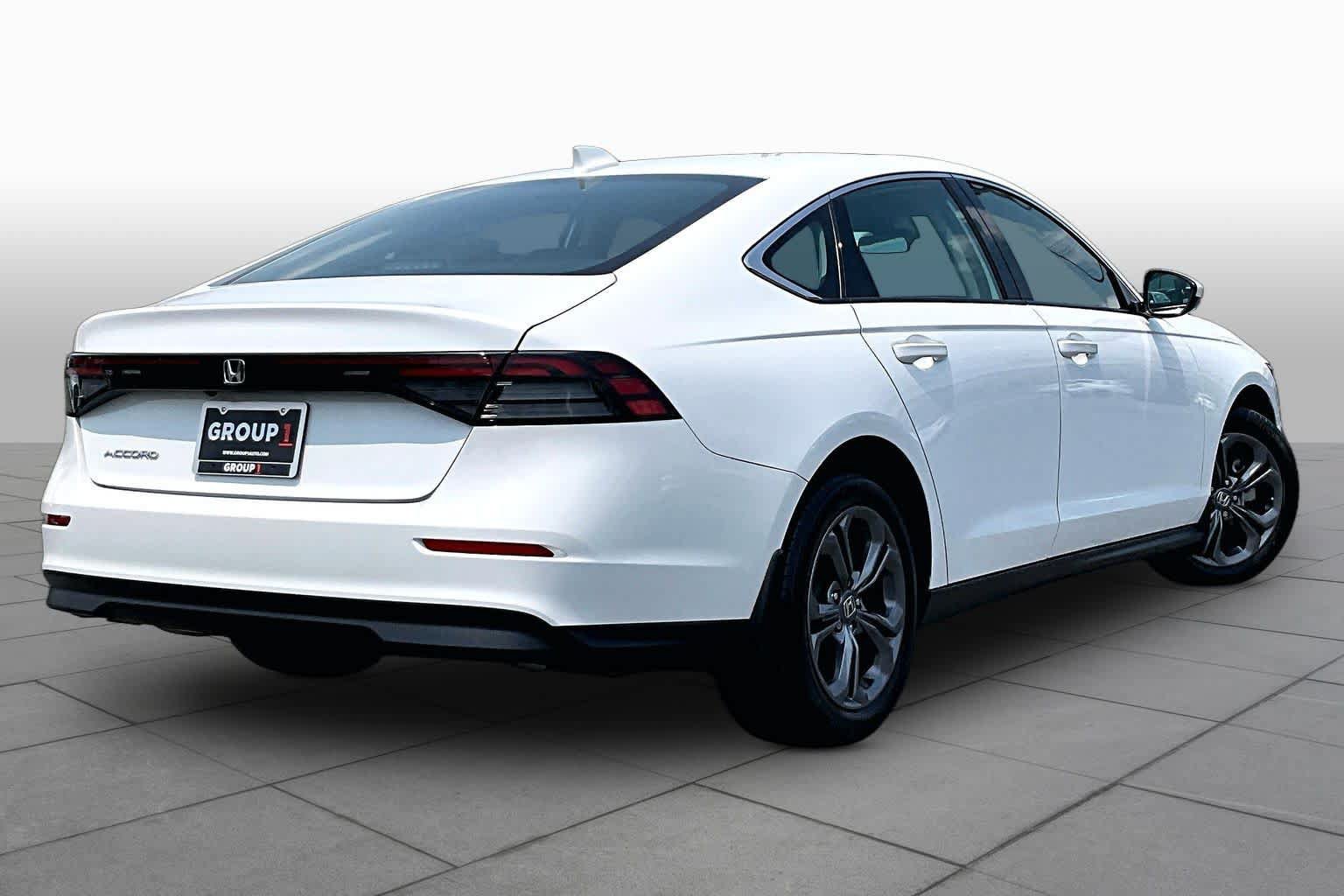 Used 2023 Honda Accord EX image 12