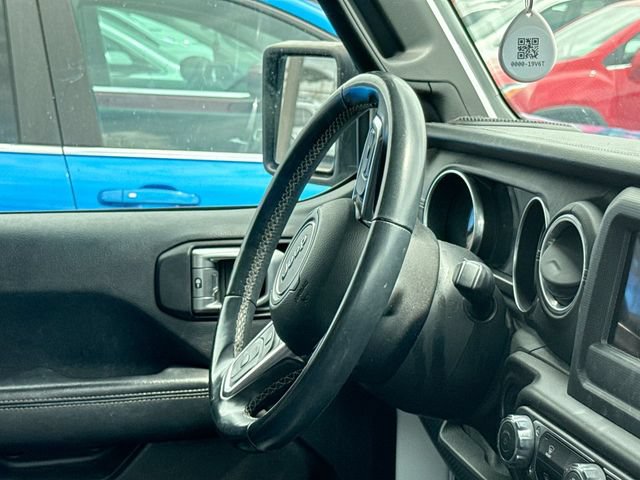 Used 2018 Jeep Wrangler Unlimited Sahara AWD/4WD image 13