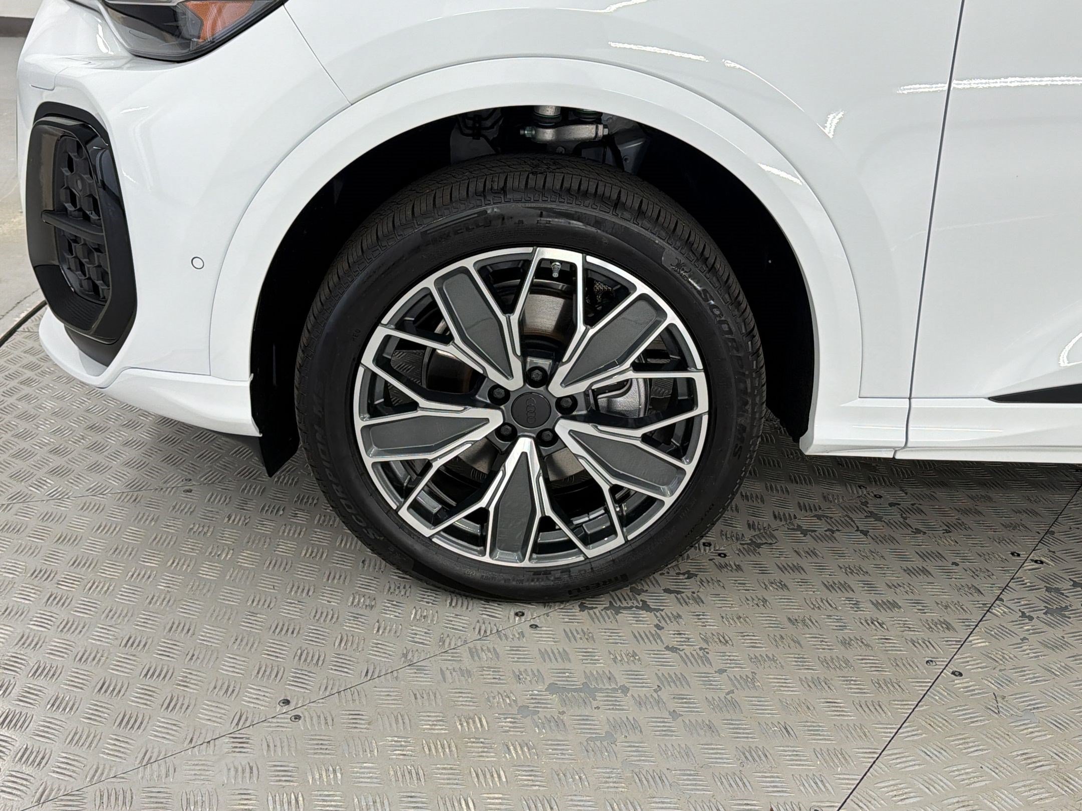 New 2026 Audi Q5 Premium Plus AWD/4WD image 13