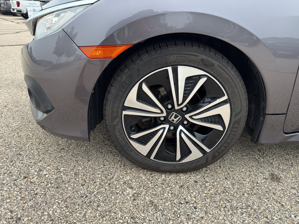 Used 2018 Honda Civic EX-T image 8