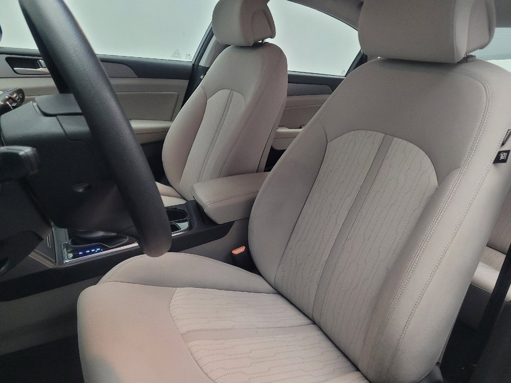 Used 2016 Hyundai Sonata SE image 17
