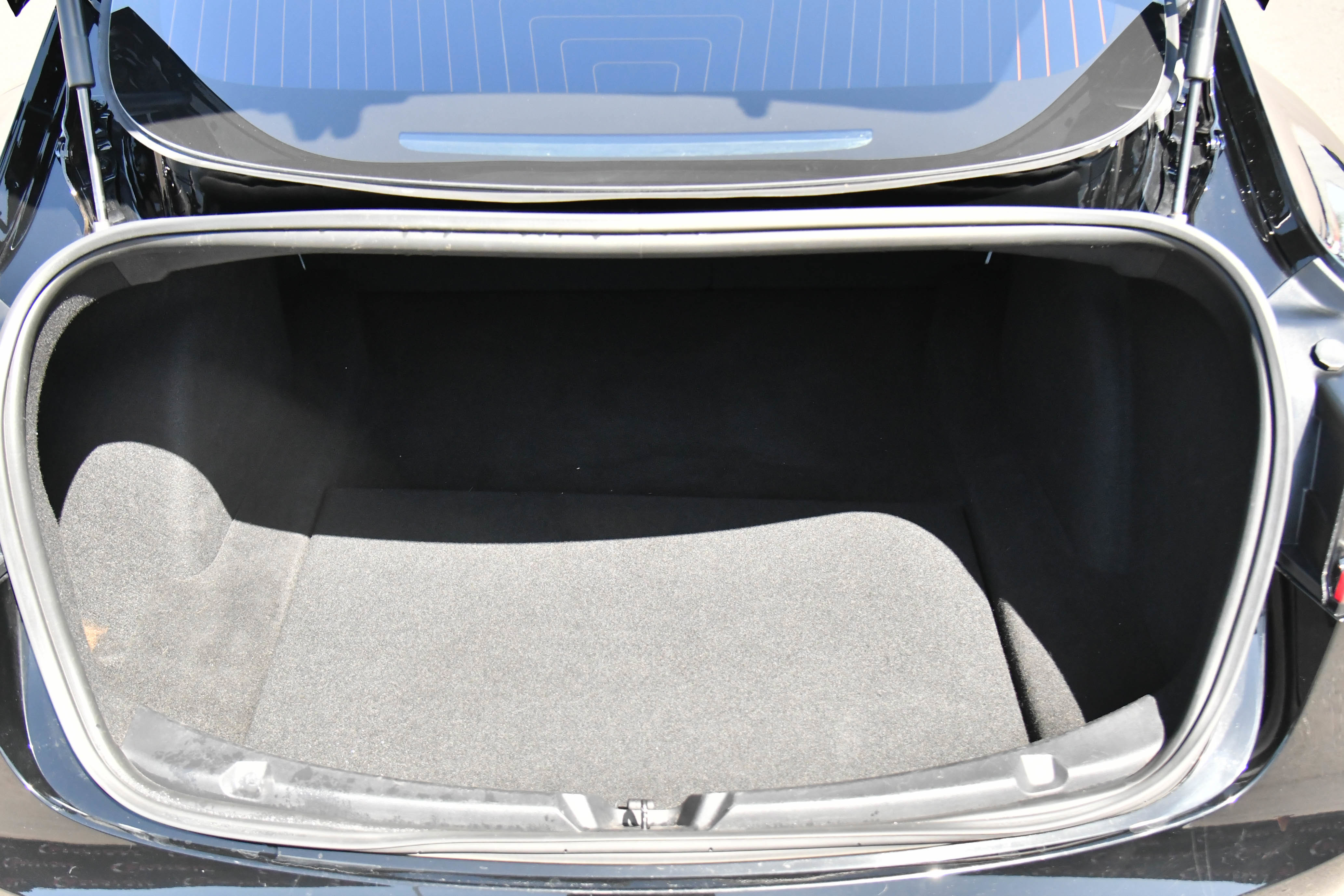 Used 2018 Tesla Model 3 Long Range image 36