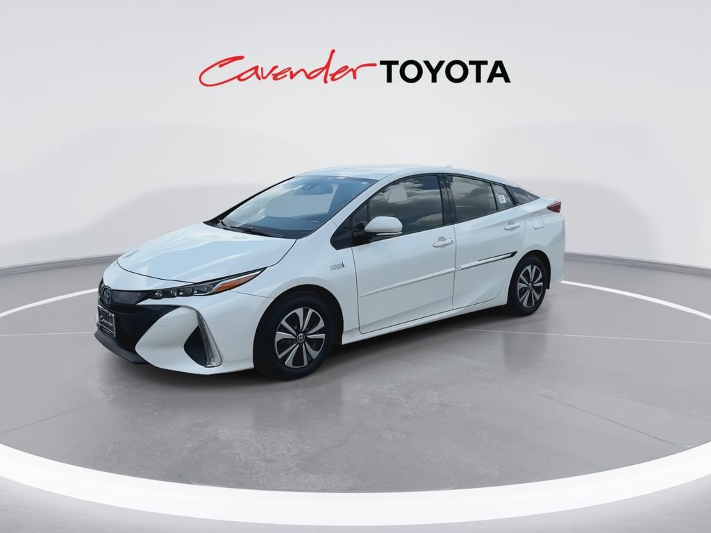 Certified 2018 Toyota Prius Prime Premium FWD image 4