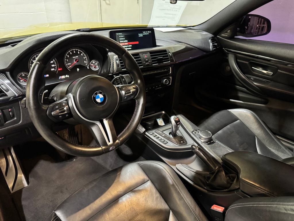 Used 2018 BMW M4 Coupe w/ Competition Package image 9