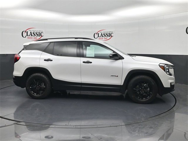 Used 2022 GMC Terrain AT4 w/ Infotainment Package II image 6