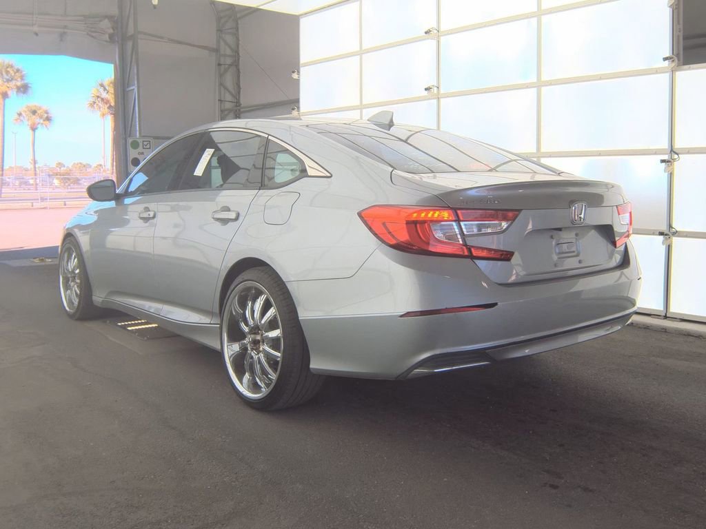 Used 2018 Honda Accord LX image 5