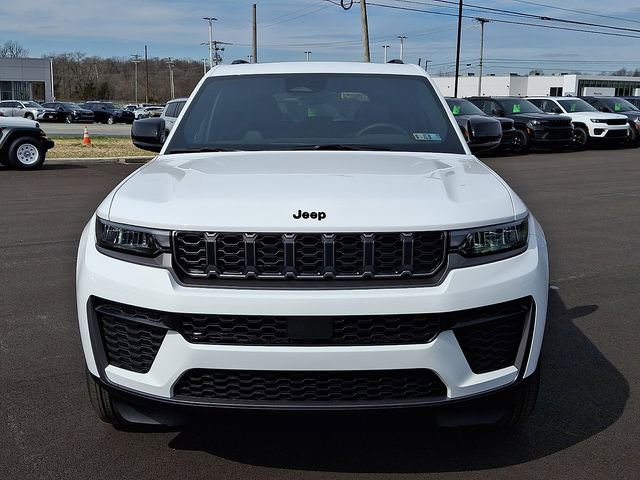 New 2026 Jeep Grand Cherokee Altitude AWD/4WD image 5