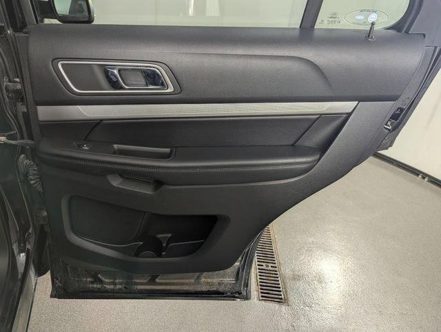 Used 2017 Ford Explorer XLT w/ Equipment Group 202A image 19