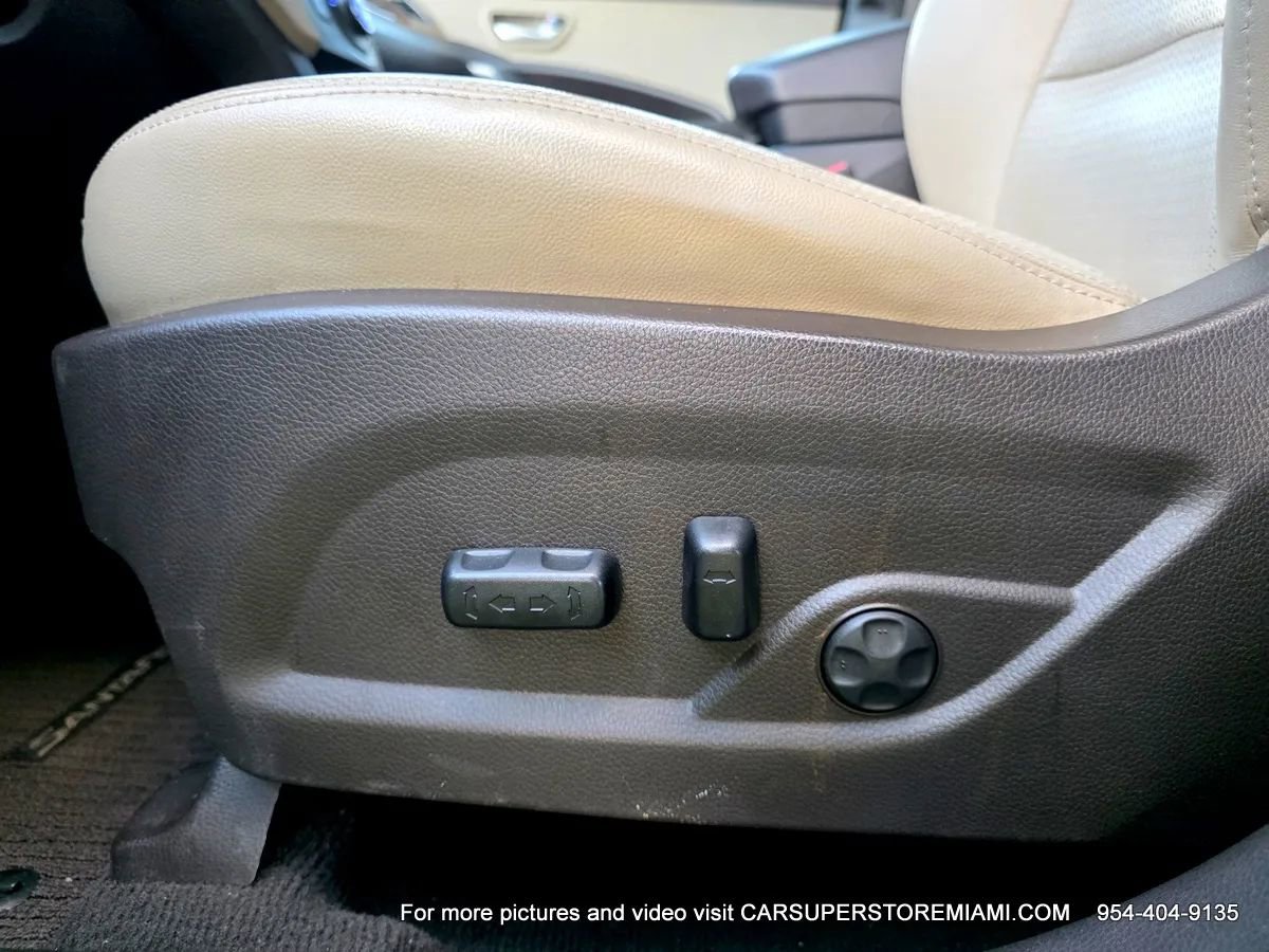 Used 2013 Hyundai Santa Fe Sport 2.0T FWD image 25