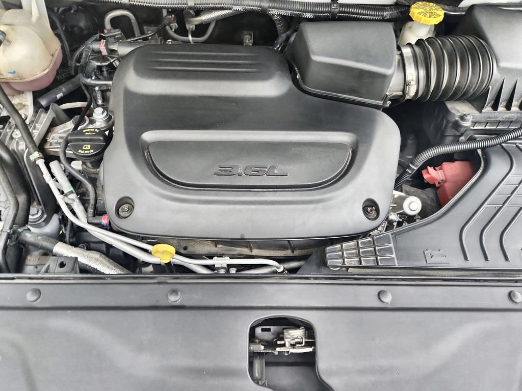 Used 2025 Chrysler Pacifica Select AWD/4WD image 39