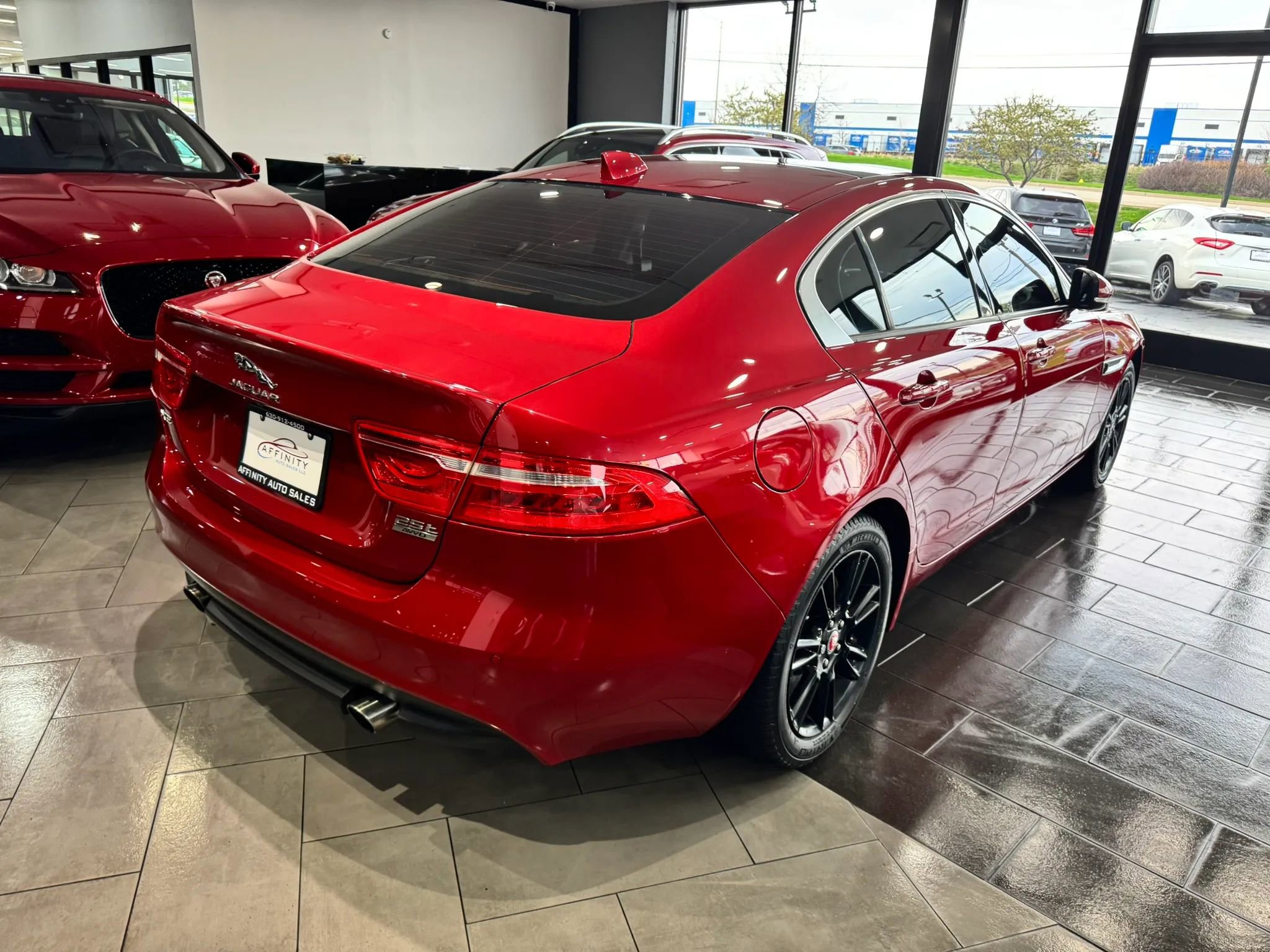 Used 2018 Jaguar XE Premium AWD/4WD image 5