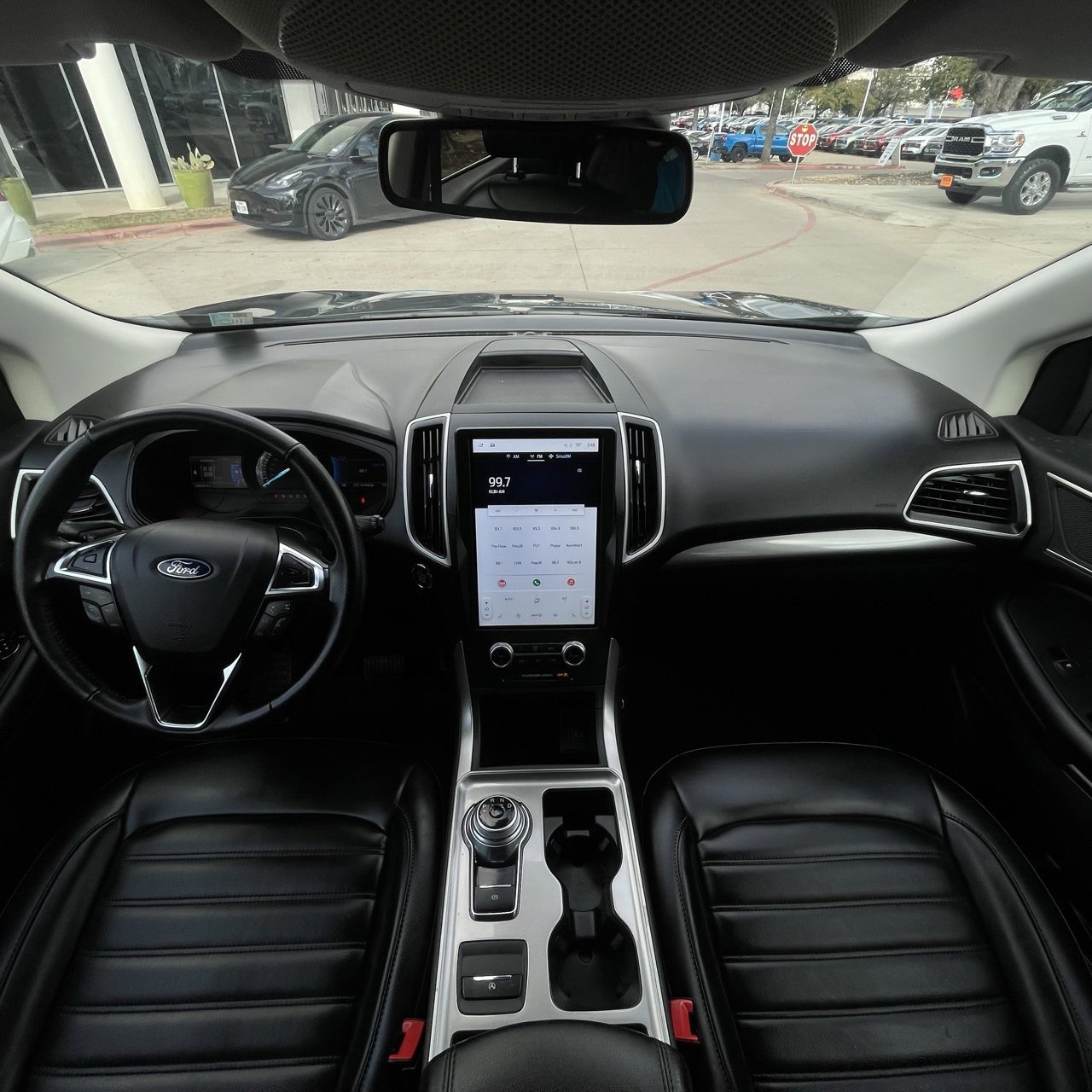 Used 2024 Ford Edge SEL image 10