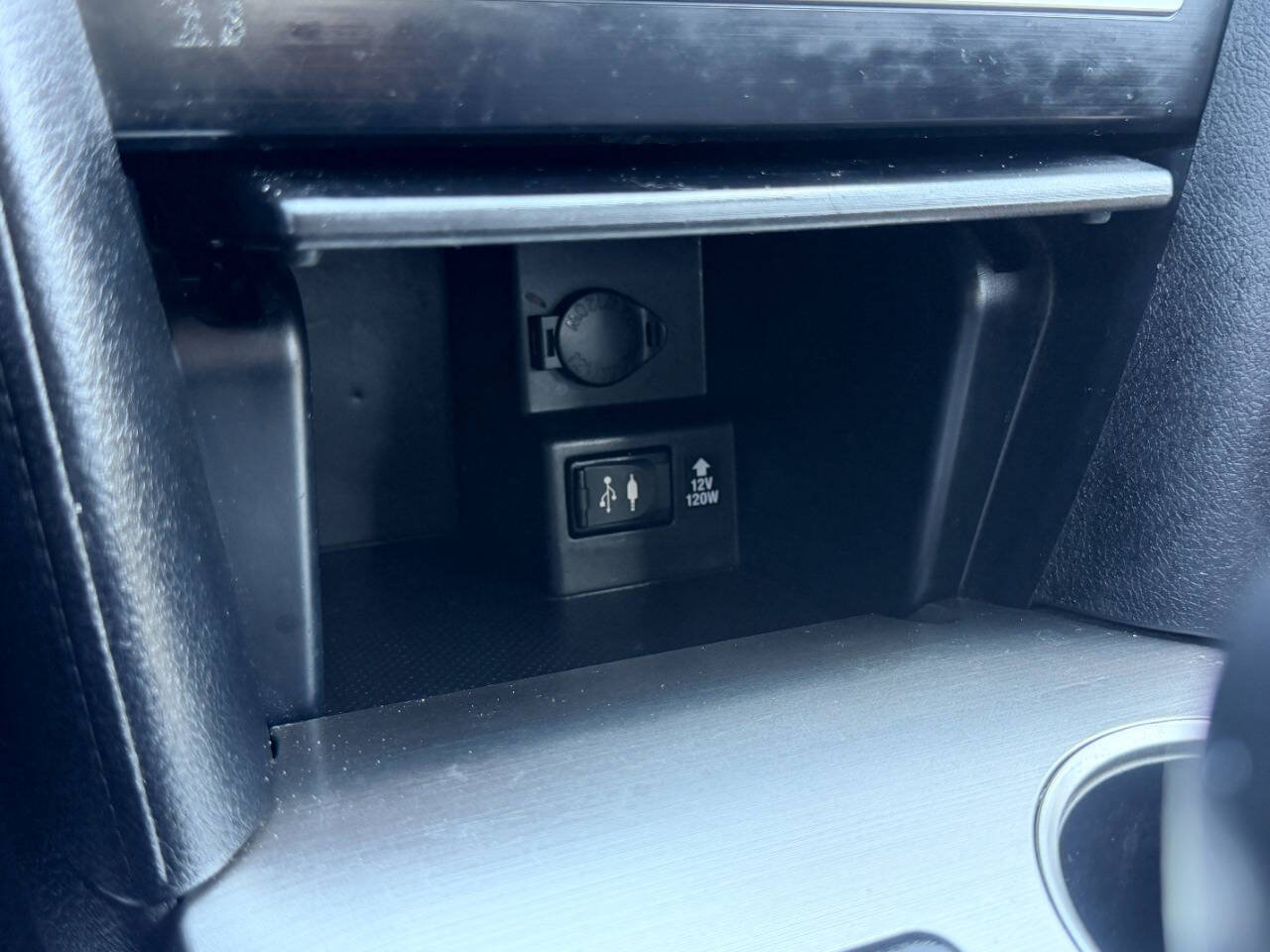 Used 2014 Toyota Camry SE FWD image 43