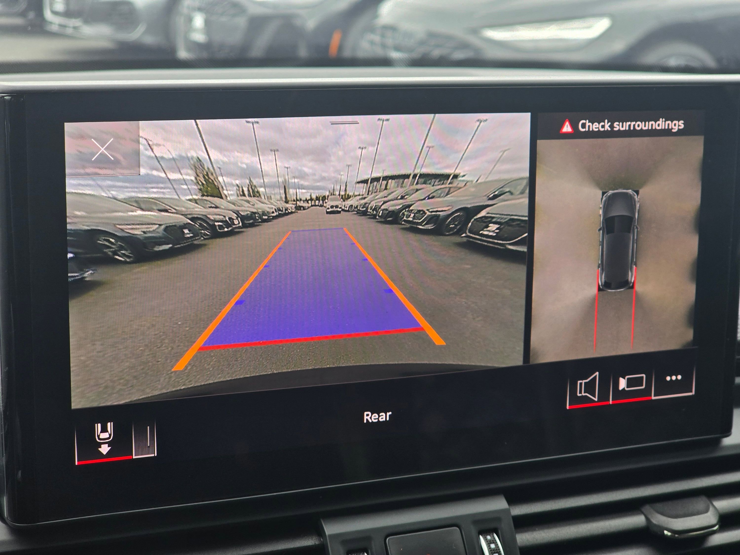 Used 2023 Audi SQ5 Premium Plus w/ Premium Plus Package image 45