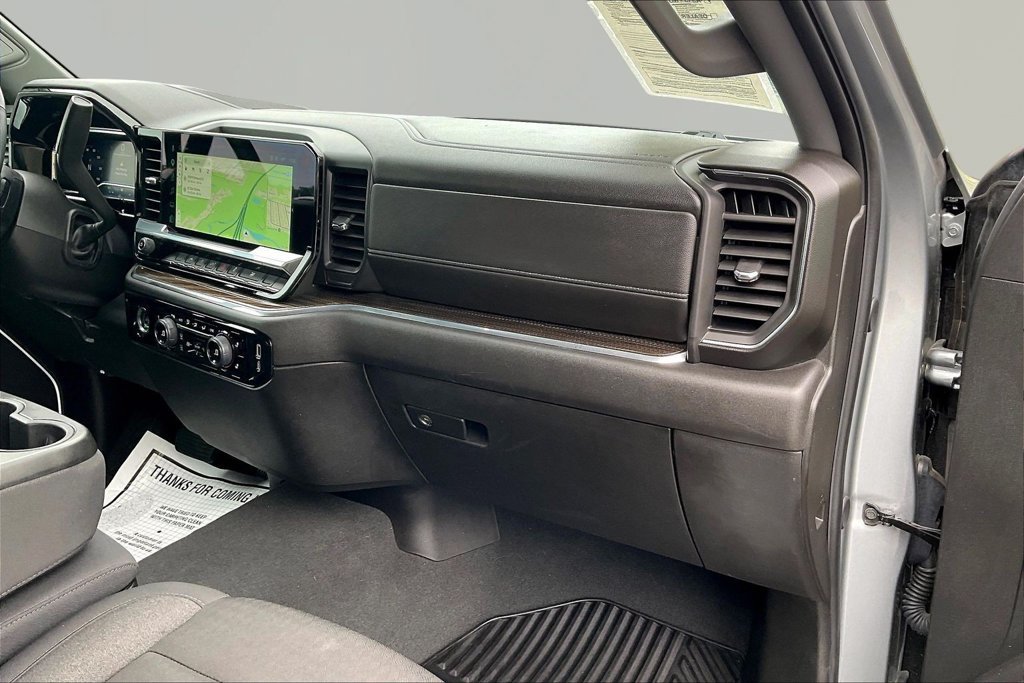 Used 2024 Chevrolet Silverado 1500 LT AWD/4WD image 30