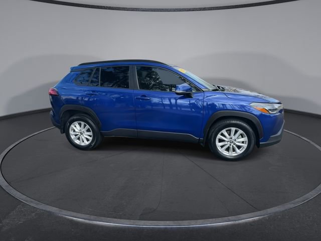 Used 2023 Toyota Corolla Cross LE image 18