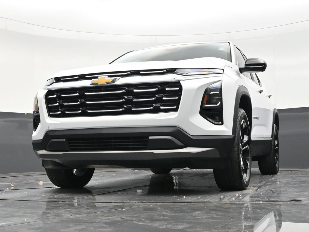 Used 2025 Chevrolet Equinox LT w/ Safety and Technology Package FWD image 28