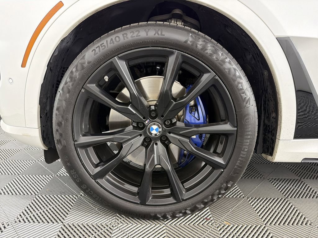 Used 2024 BMW X7 M60i w/ Executive Package image 9