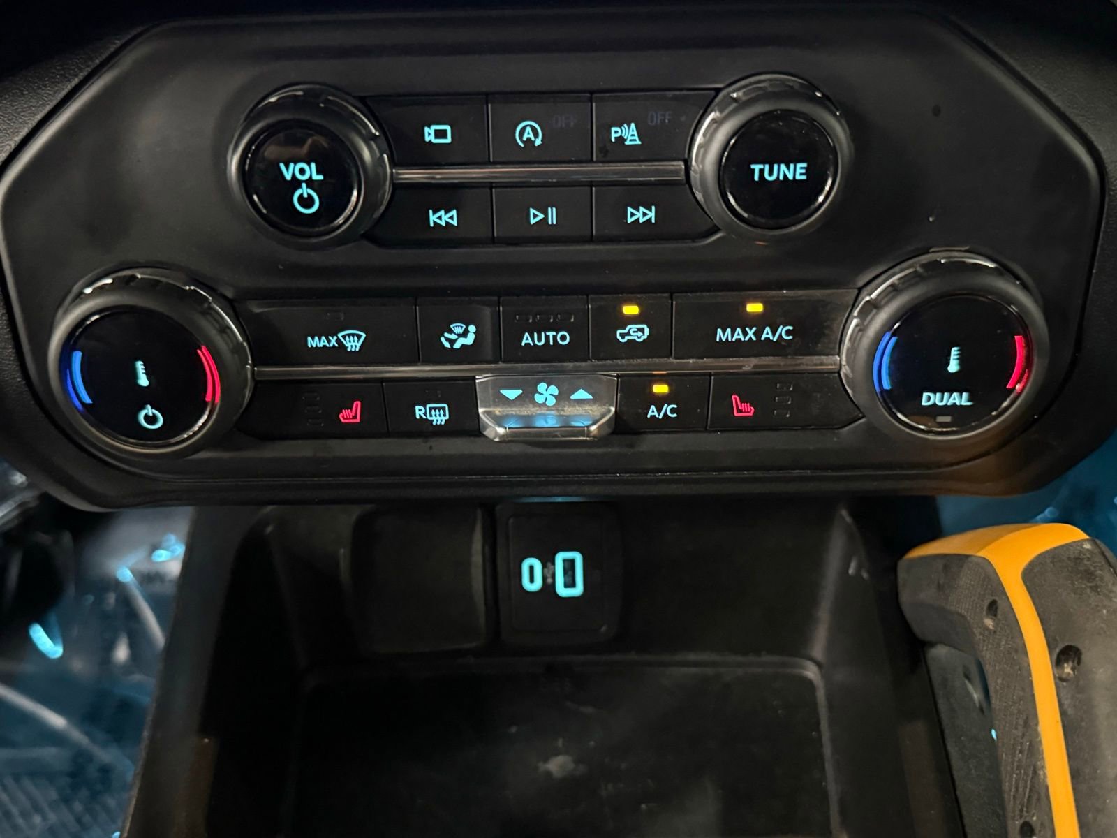 Used 2022 Ford Bronco Badlands w/ Sasquatch Package image 32