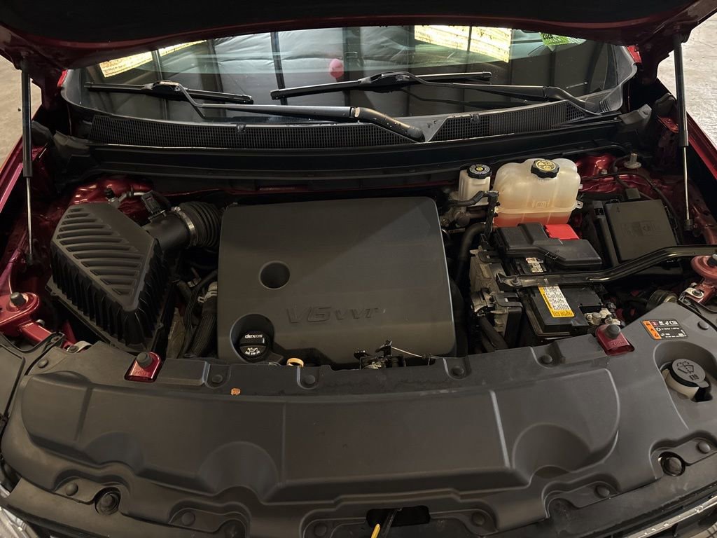 Used 2019 Chevrolet Traverse LT w/ LT Premium Package image 16