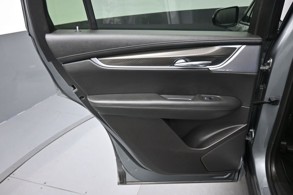 Used 2023 Cadillac XT6 Sport AWD/4WD image 32