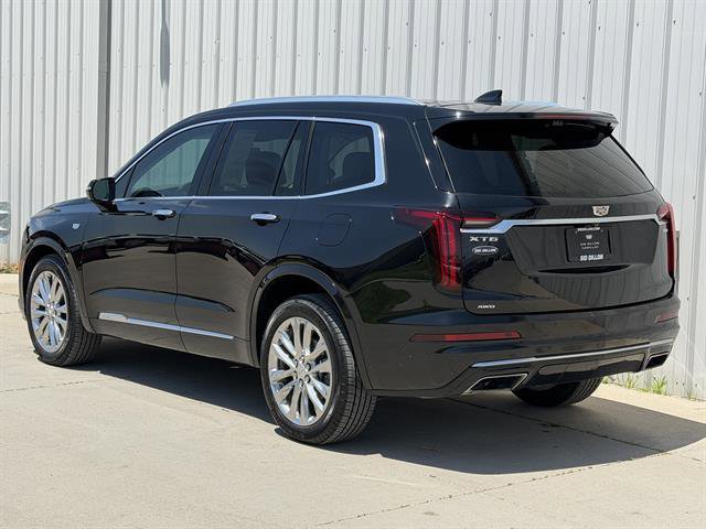Certified 2022 Cadillac XT6 Premium Luxury w/ Technology Package AWD/4WD image 8