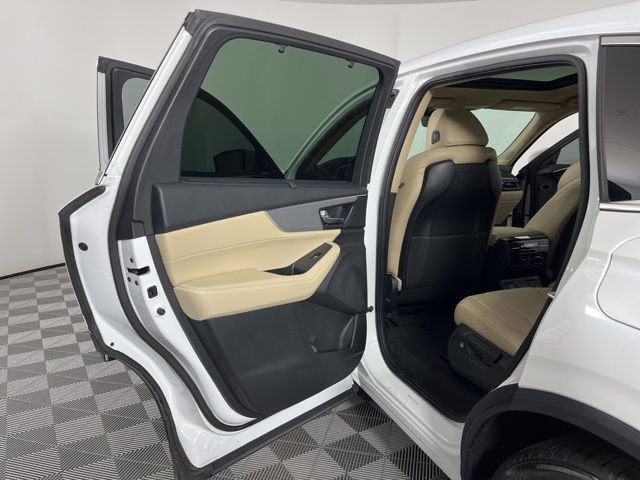 Used 2022 Acura MDX FWD w/ Technology Package image 42